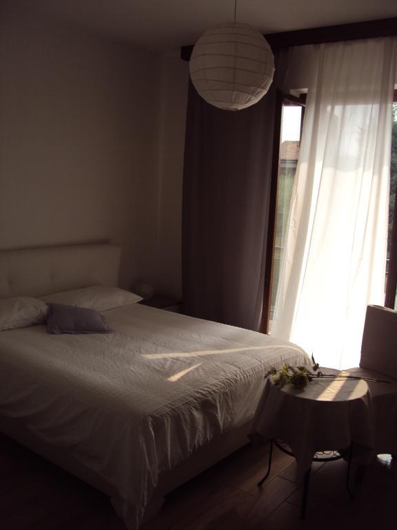 B&B Rosa Del Garda Lazise Bilik gambar